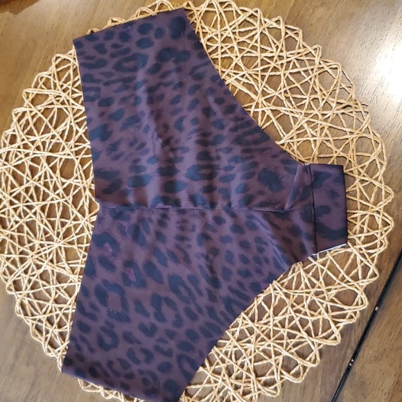 Victoria secret cheeky panties - Picture 4 of 4